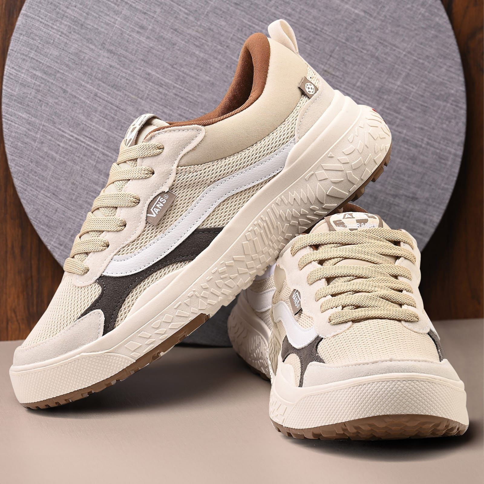VANS NEO 2.0 OFF/CINZA preview 1