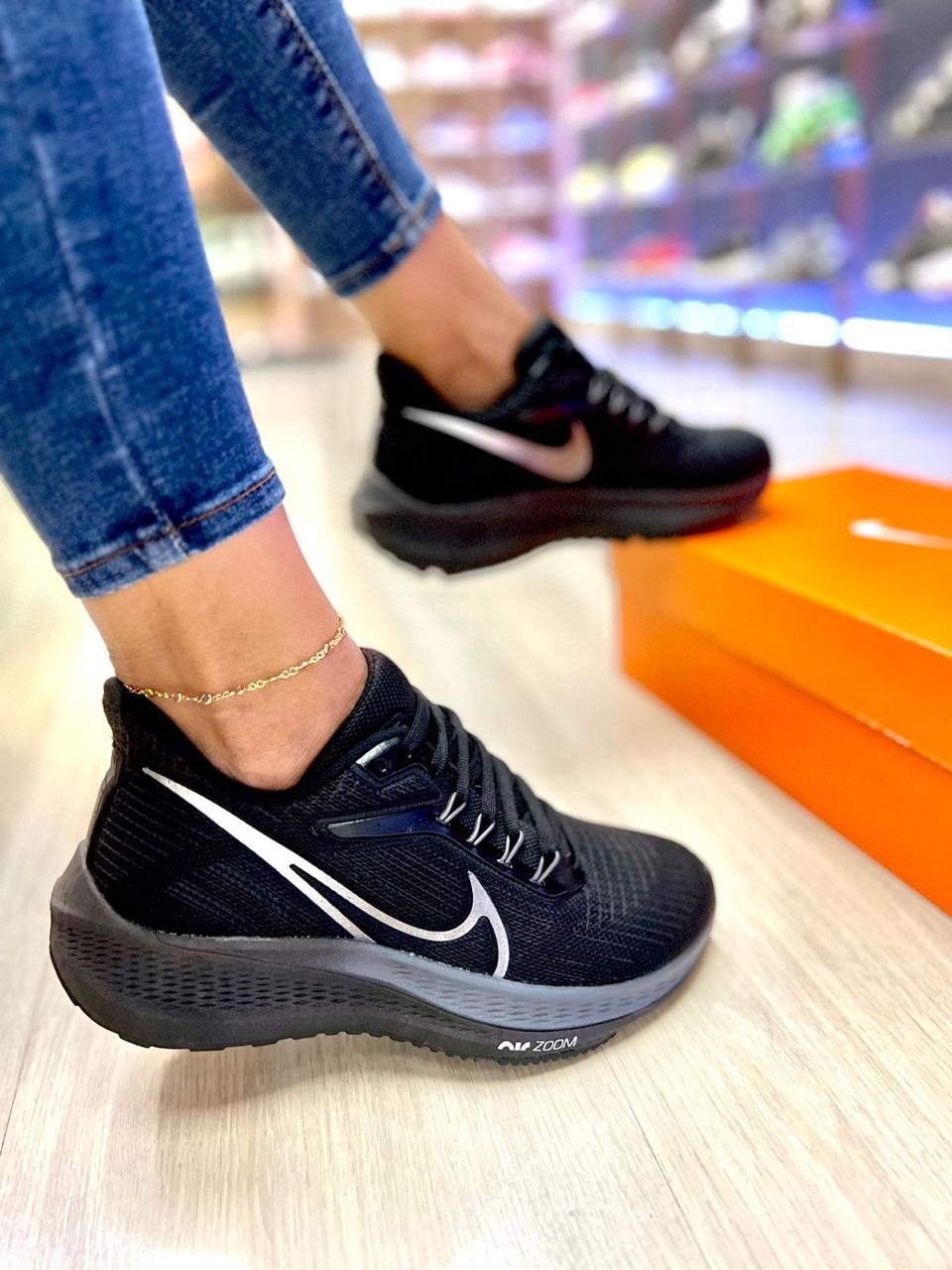 NIKE PEGASUS 39 PRETO/GRAFITE preview 1