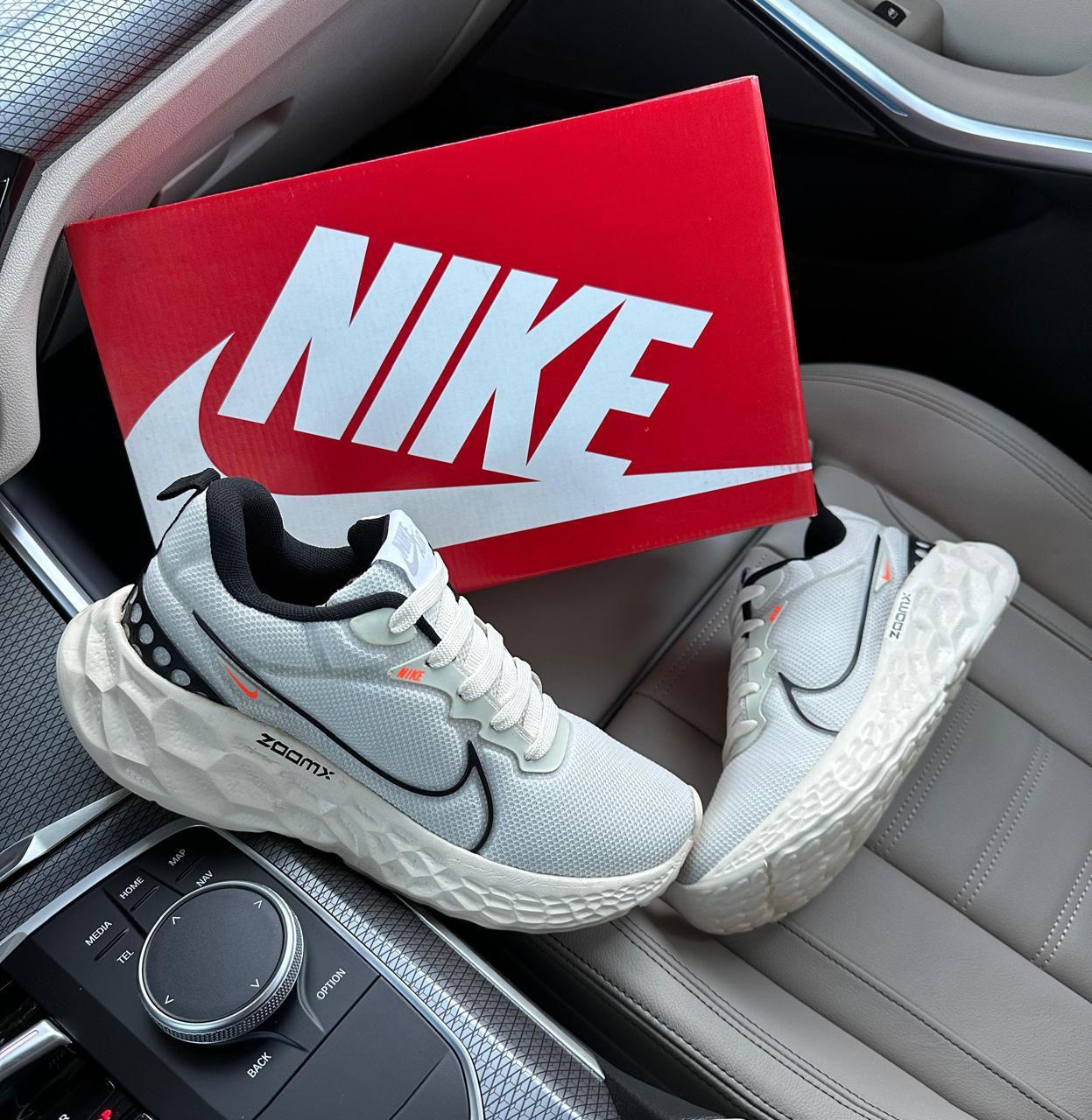 NIKE ZOOM X RUNNING OFF/PRETO PREMIUM preview 2