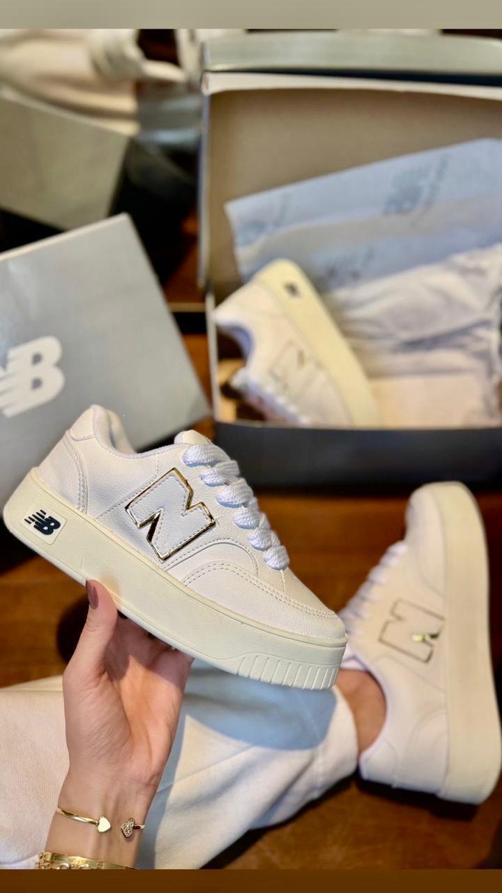 NEW BALANCE CT09 BRANCO/OURO