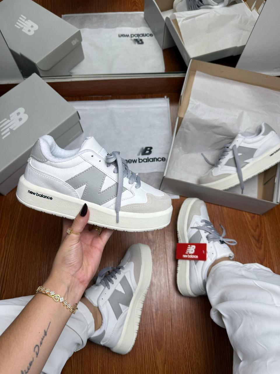 NEW BALANCE 327 BRANCO/BEGE