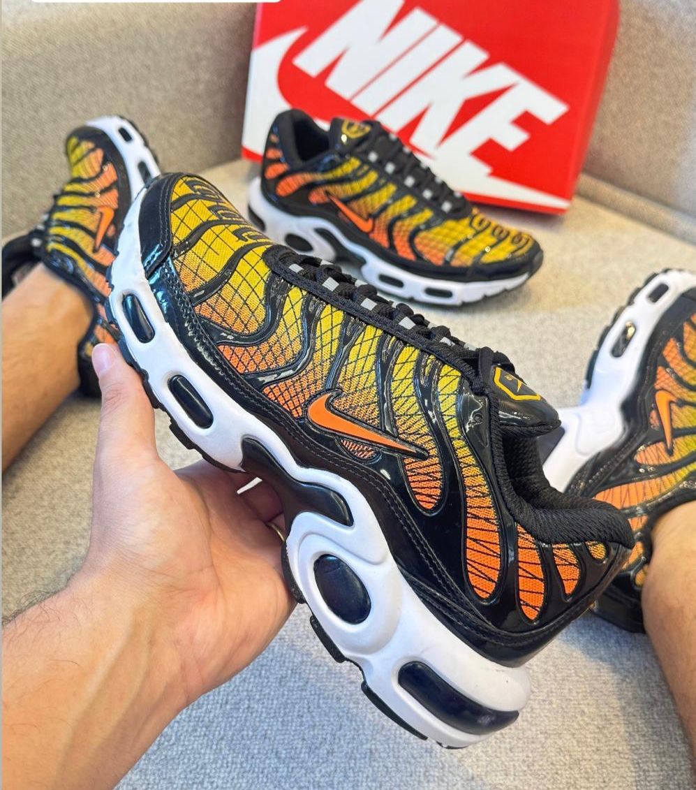 NIKE TN STREET LARANJA