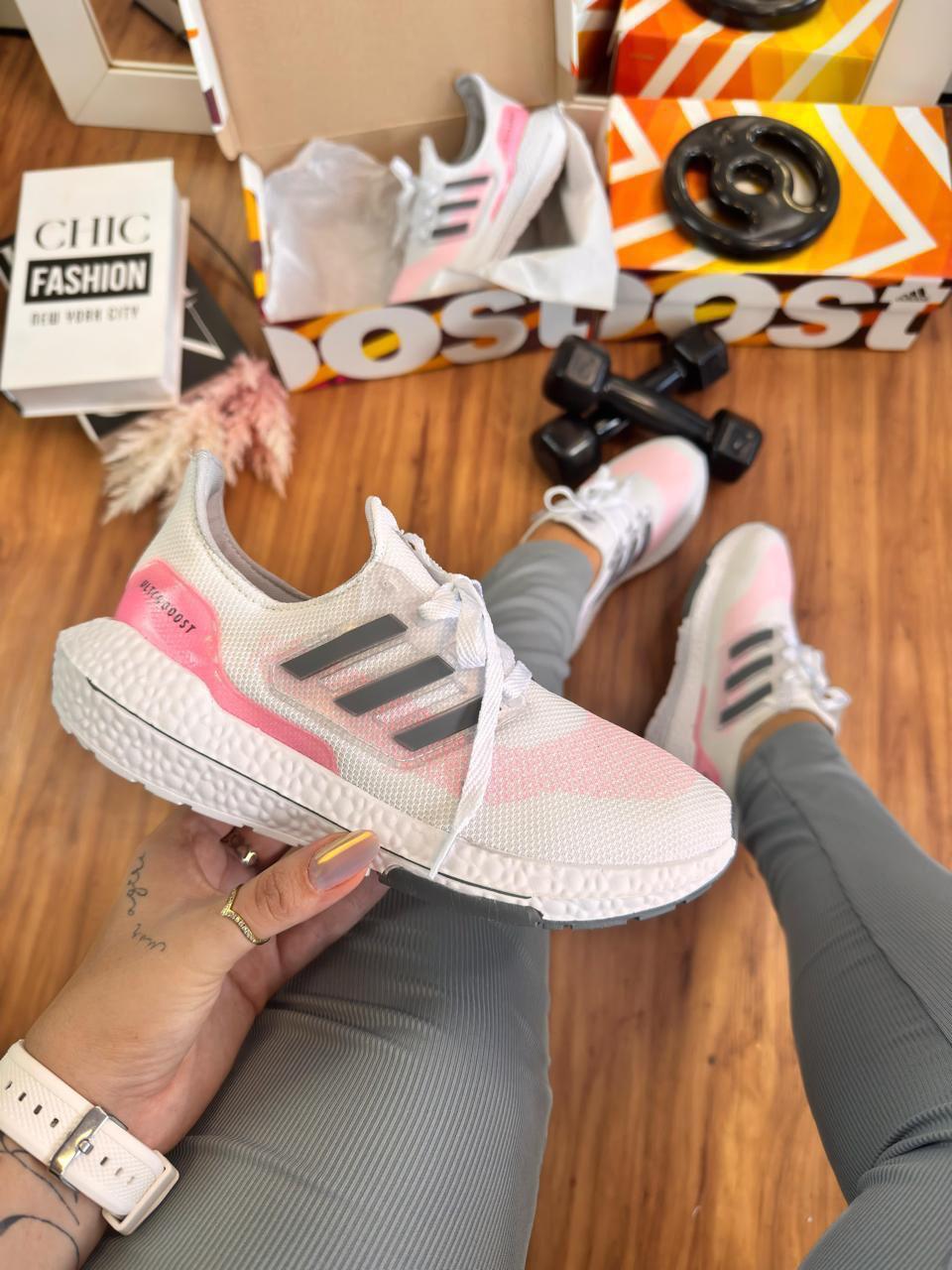 ADIDAS ULTRABOOST BRANCO/NUDE