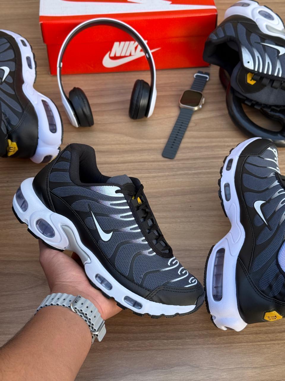NIKE TN GRAFITE/PRETO