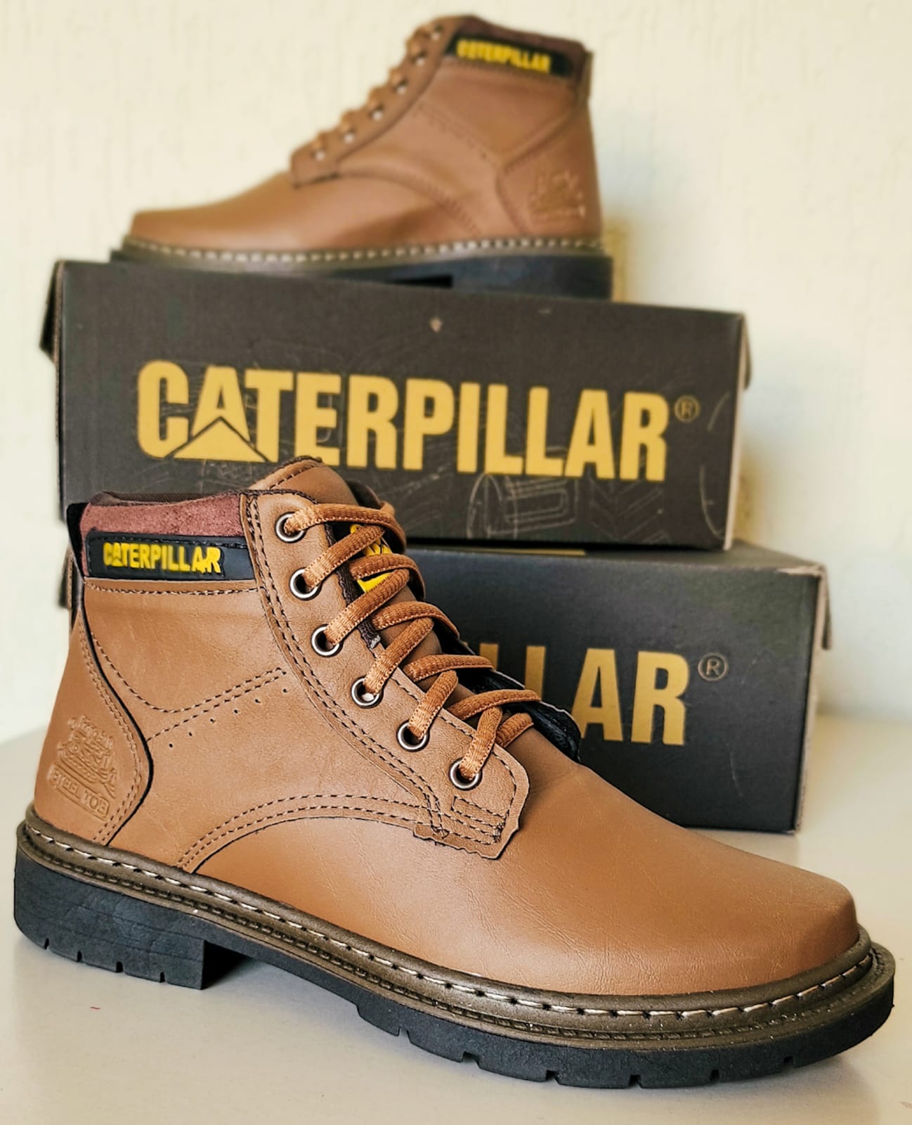 BOTA CAT CARAMELO