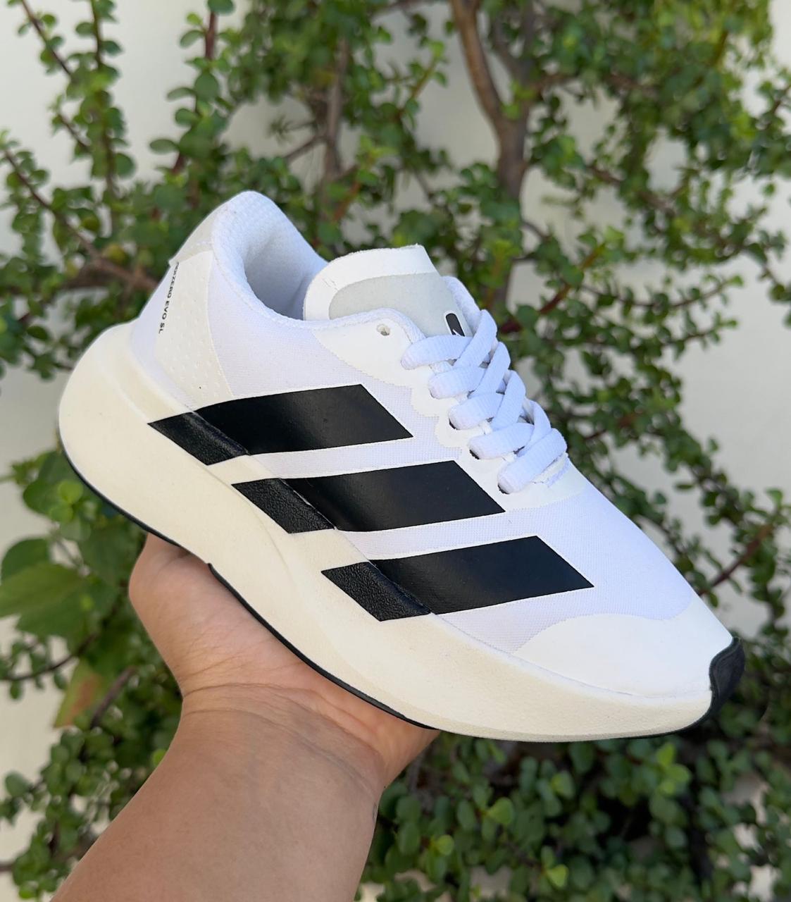 ADIDAS ADIZERO SL PRETO/BRANCO