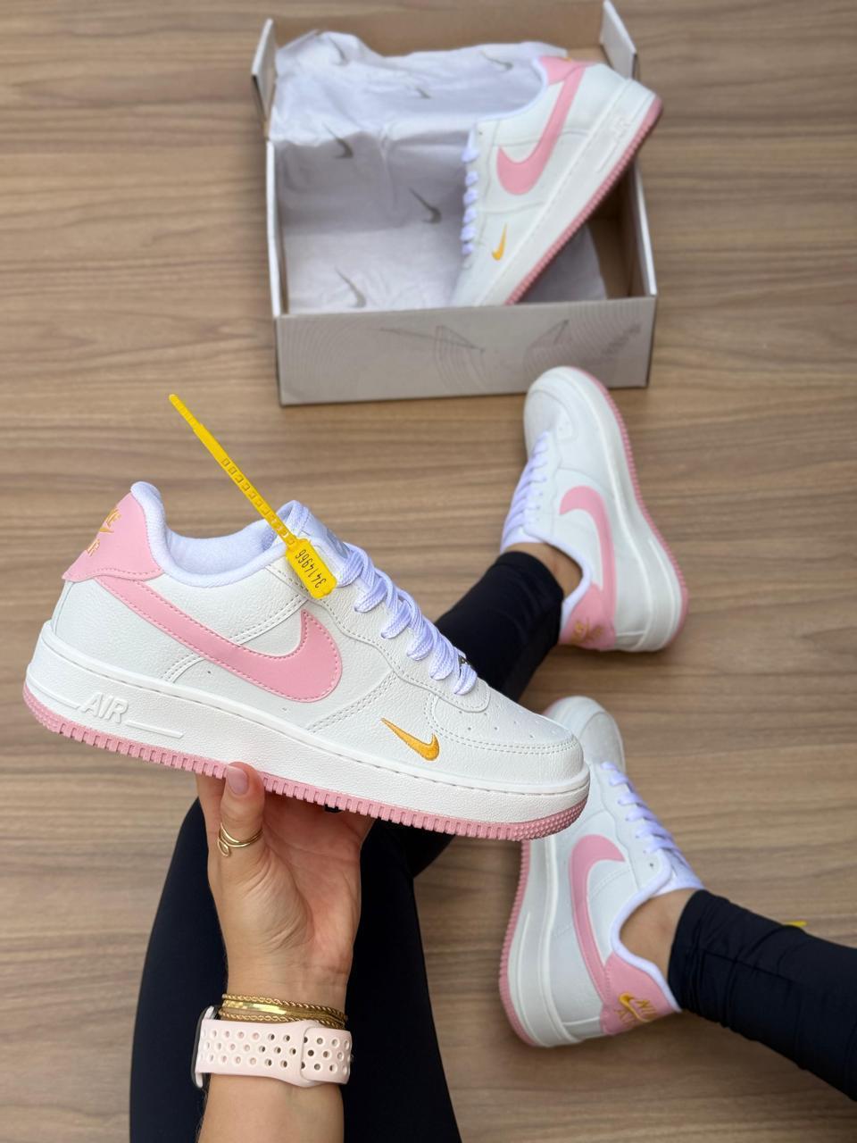 NIKE AIR FORCE BRANCO/ROSE