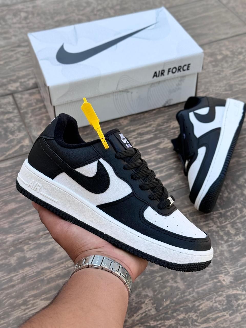 NIKE AIR FORCE PANDA