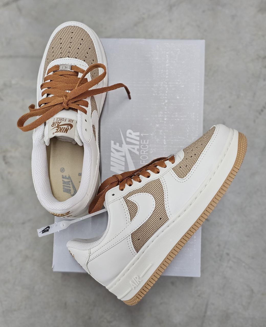 AIR FORCE PREMIUM BRANCO/BEGE preview 1