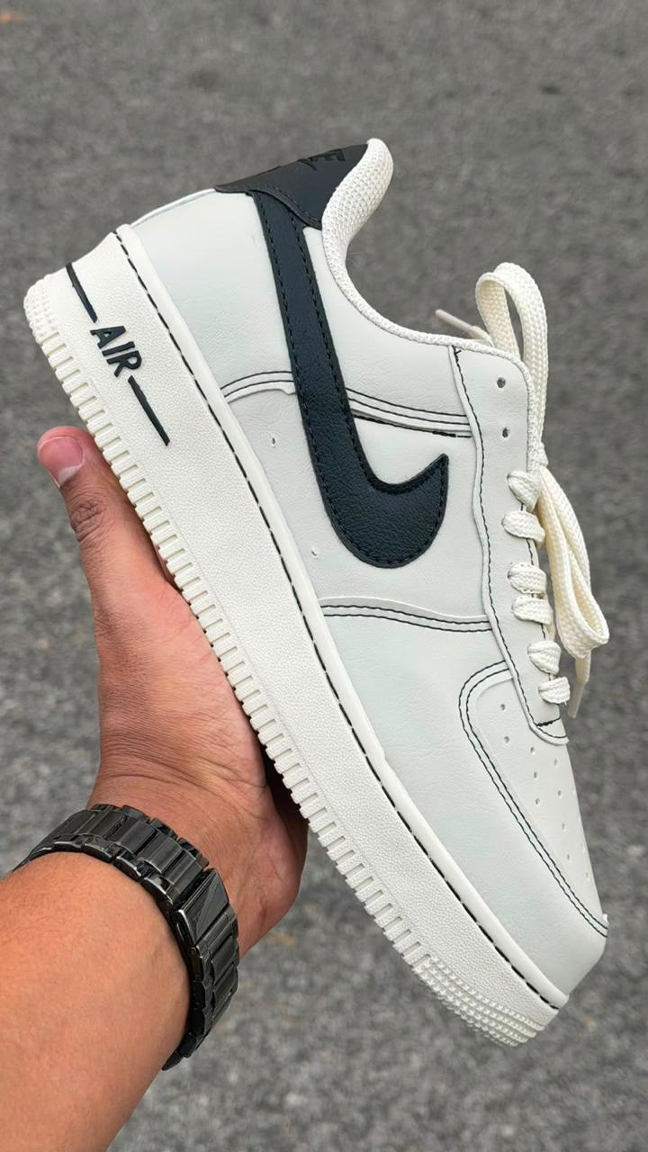 AIR FORCE PREMIUM BEGE/PRETO