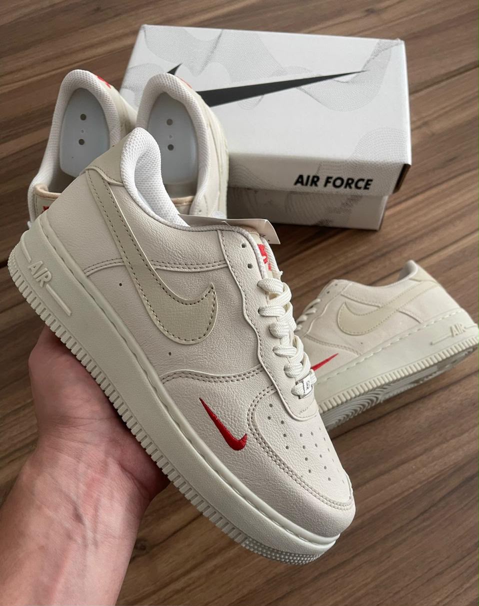 AIR FORCE OFF WHITE/CARAMELO