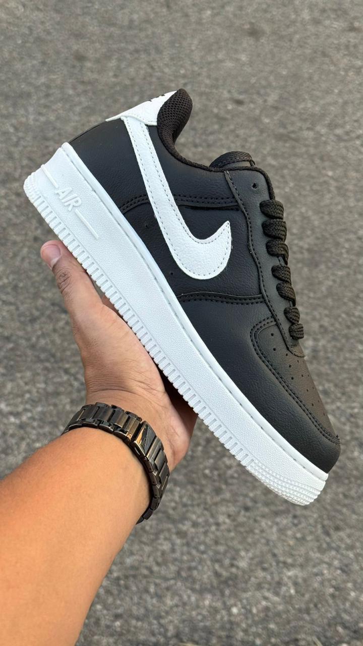 NIKE AIR FORCE BRANCO