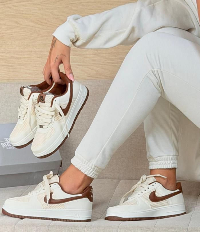 AIR FORCE PREMIUM CARAMELO