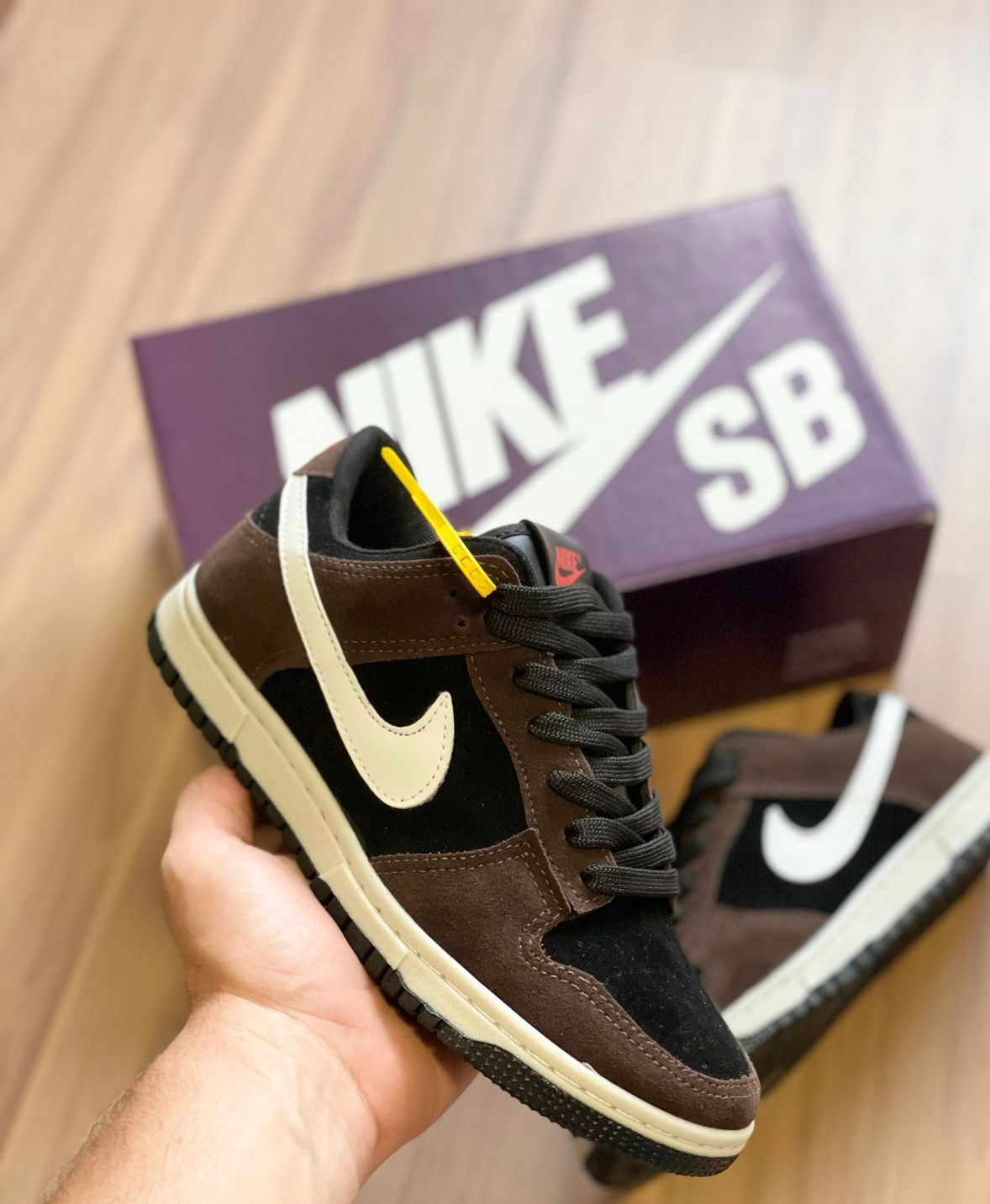 NIKE DUNK MARROM