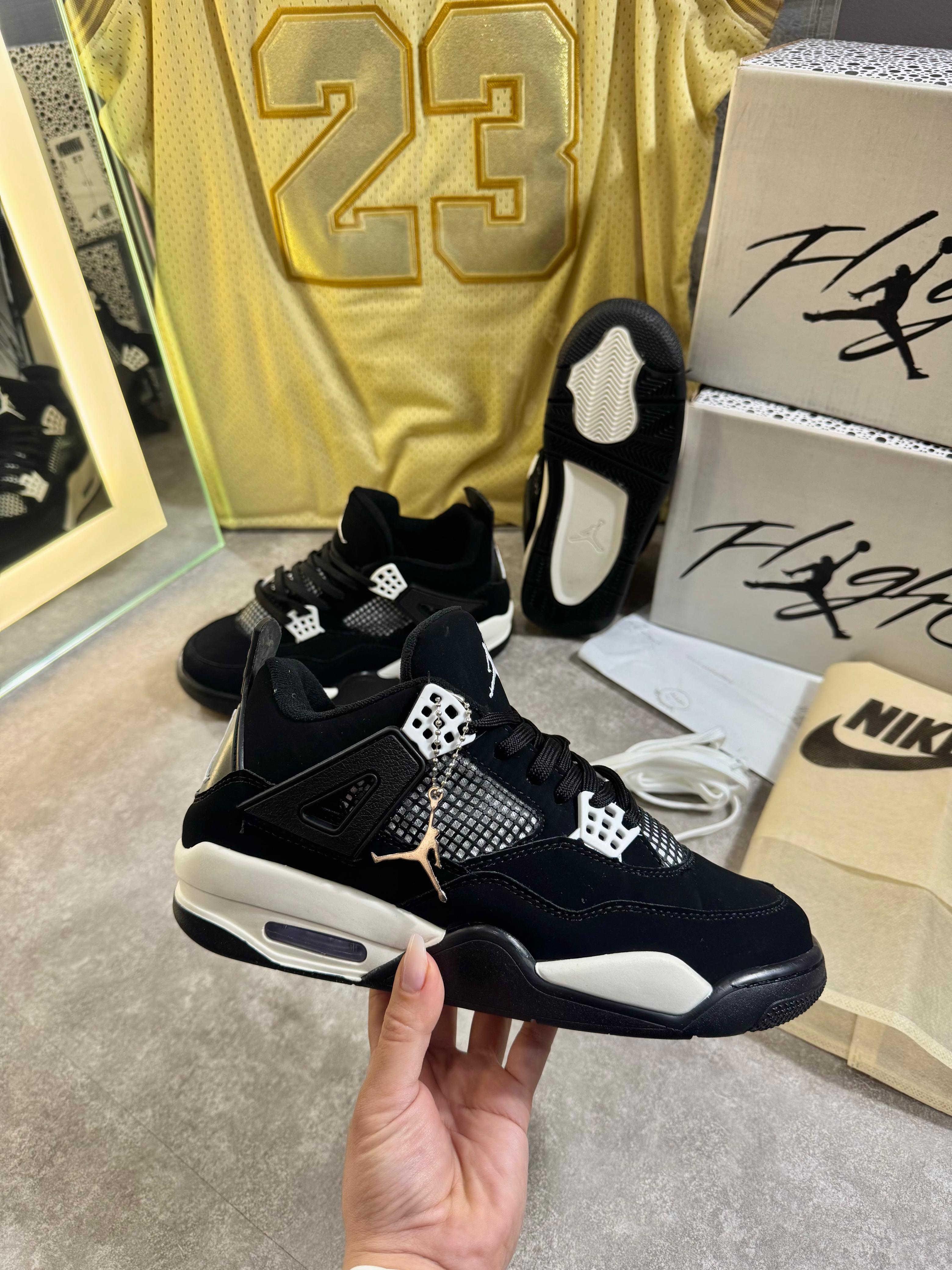MIZUNO JET ESPECIAL PRETO/BRANCO