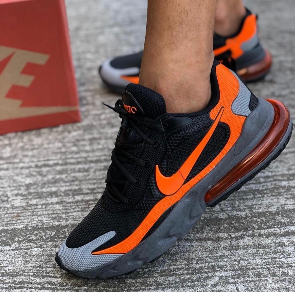 NIKE REACT PRETO/LARANJA