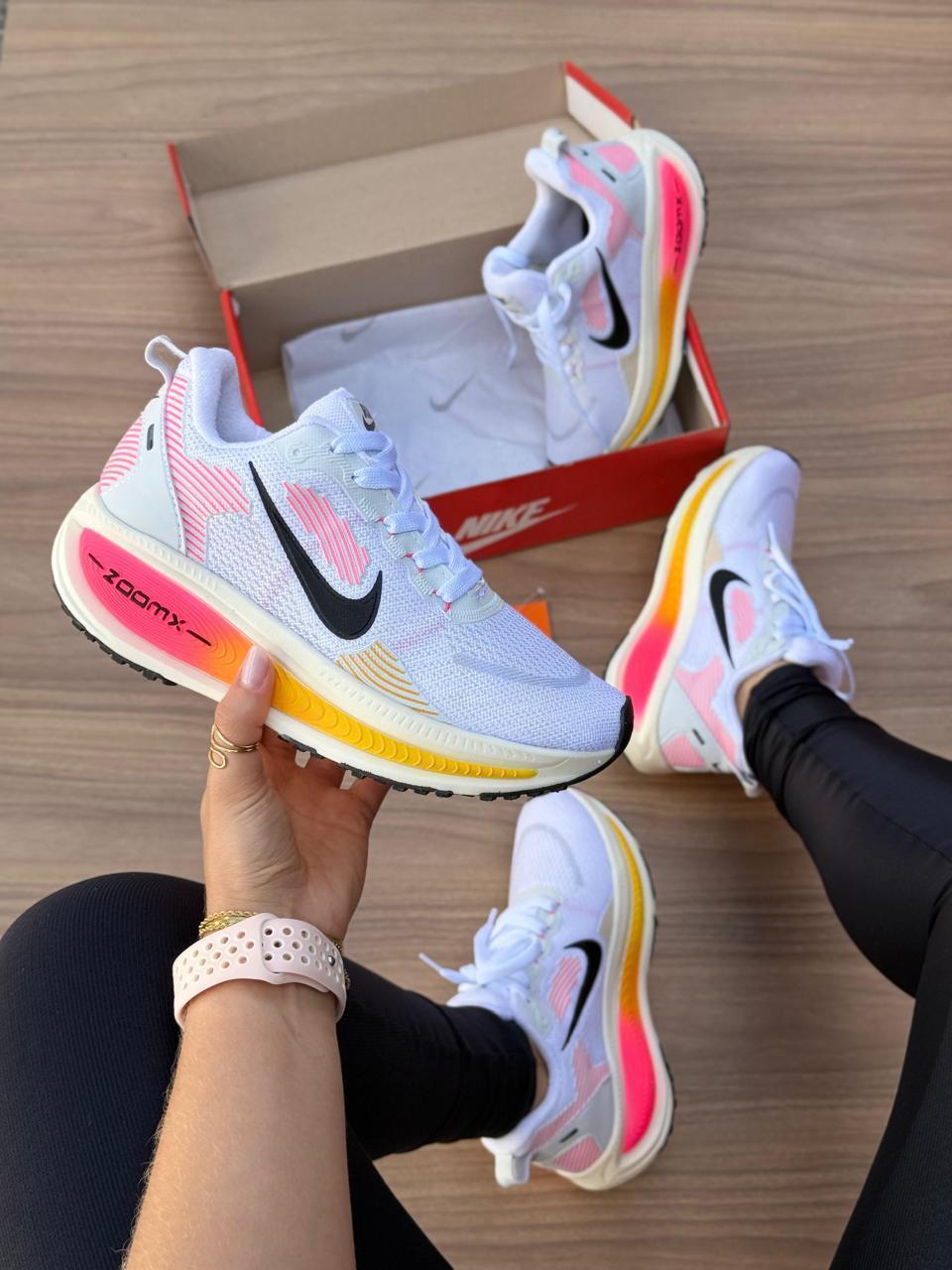 NIKE VOMERO 18 BRANCO/PINK/LARANJA