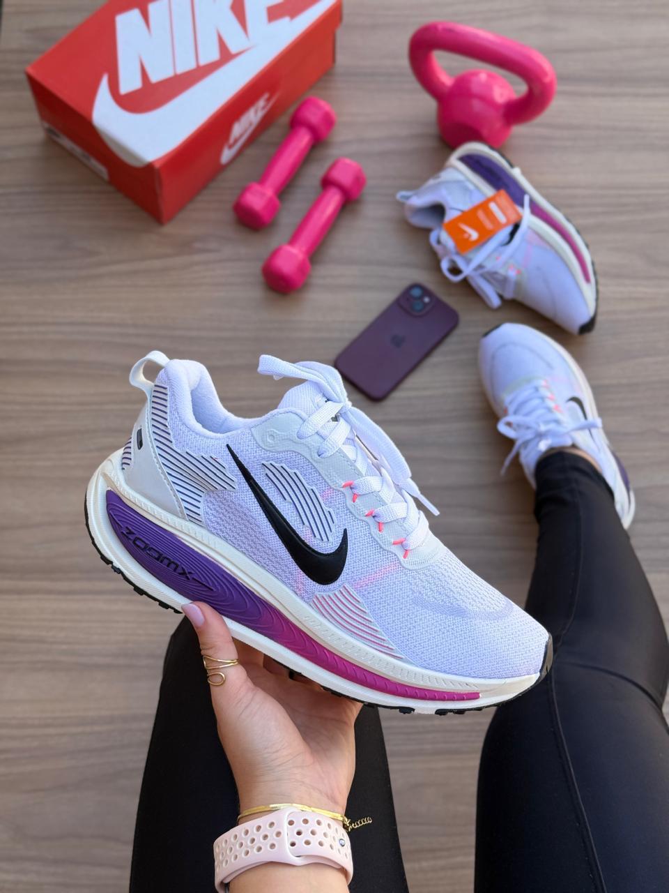 NIKE VOMERO 18 BRANCO/UVA