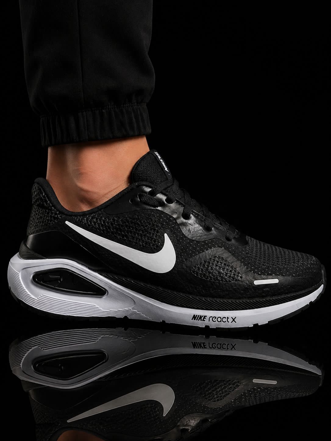 NIKE STRUCTURE PRETO/BRANCO