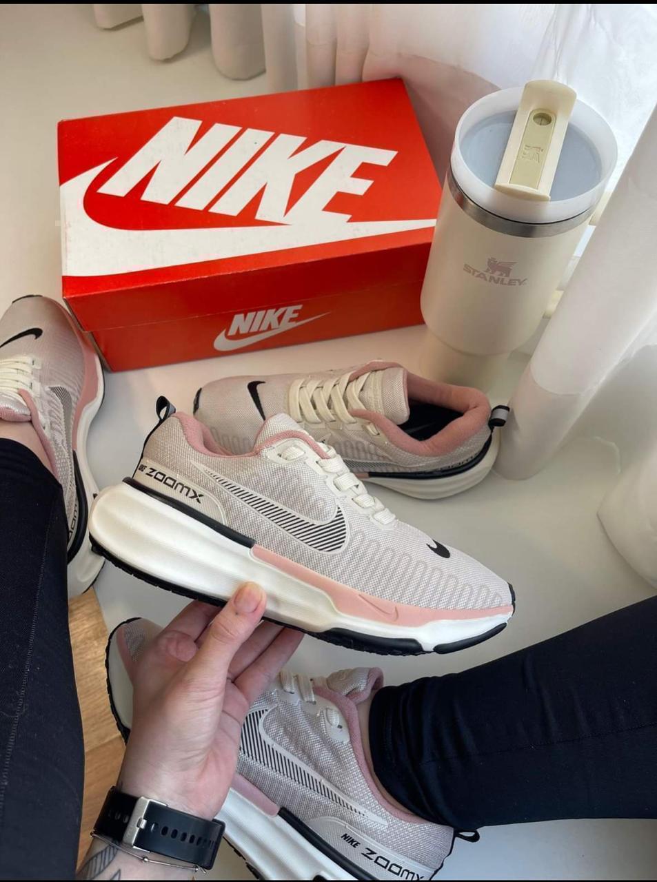 NIKE ZOOMX CAFÉ