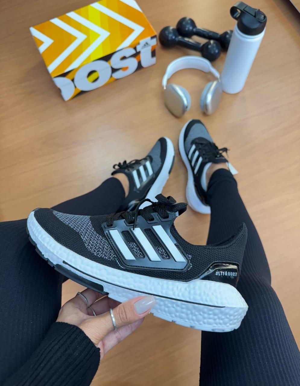 ADIDAS ULTRABOOST BRANCO/BRANCO