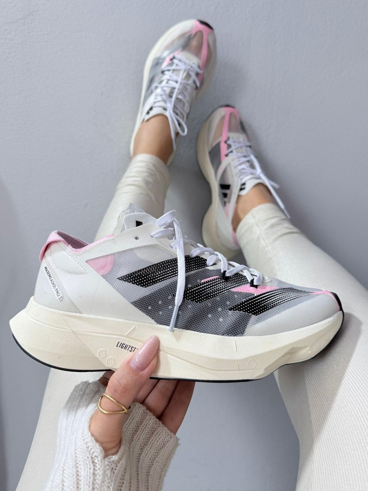 ADIDAS ADIZERO PRO 3 OFF/ROSA BB