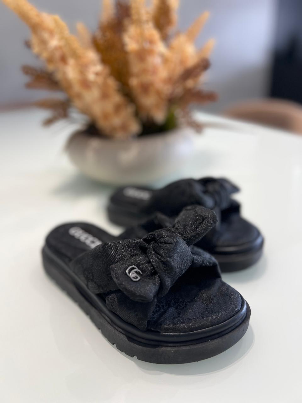 CHINELO GUCCI LANÇO PRETO