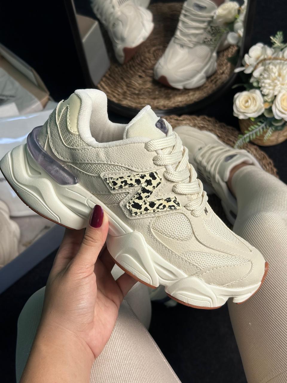 NEW BALANCE 9060 OFF WHITE/ONÇA