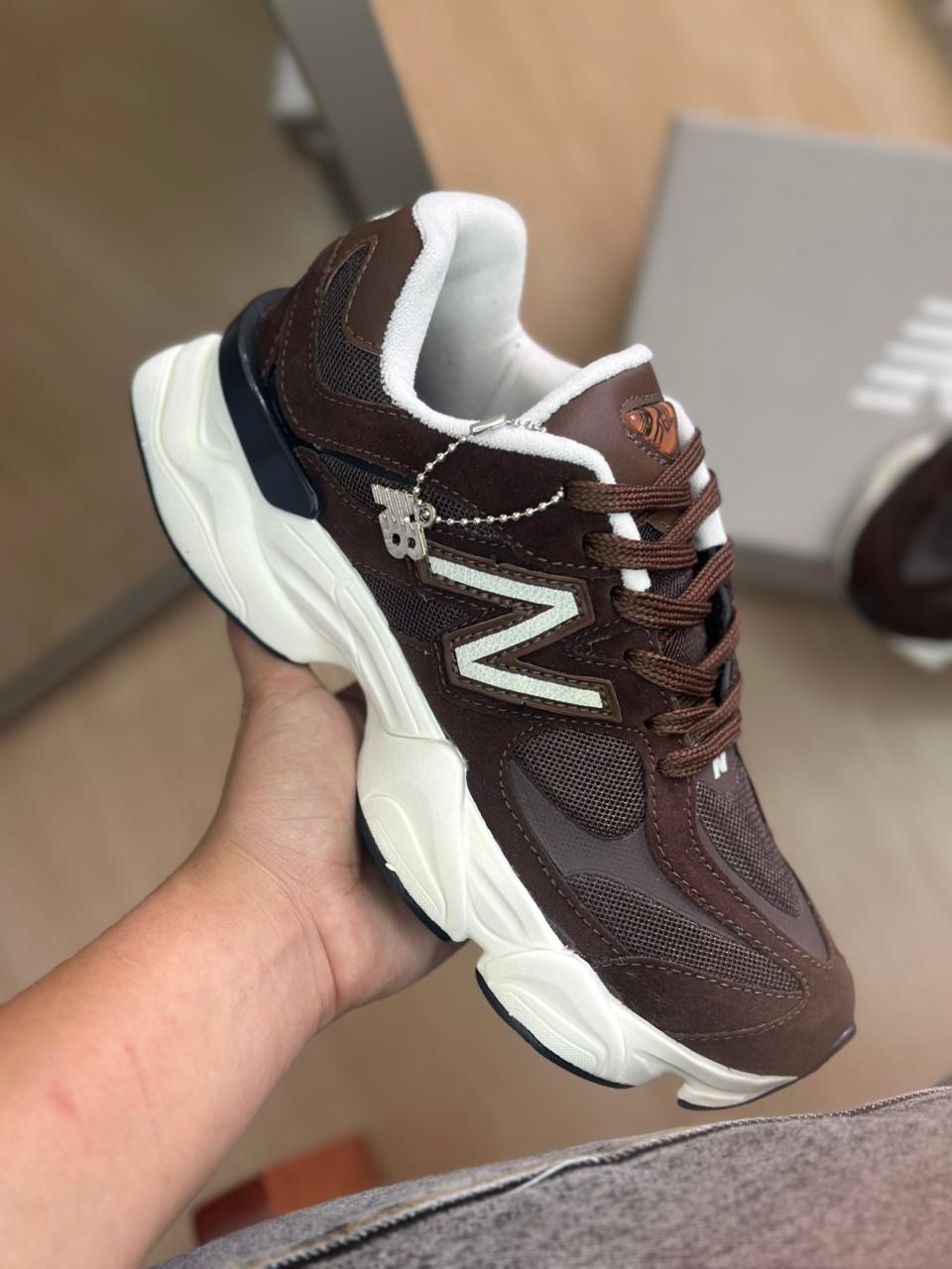 NEW BALANCE 9060 LUXO BLACK