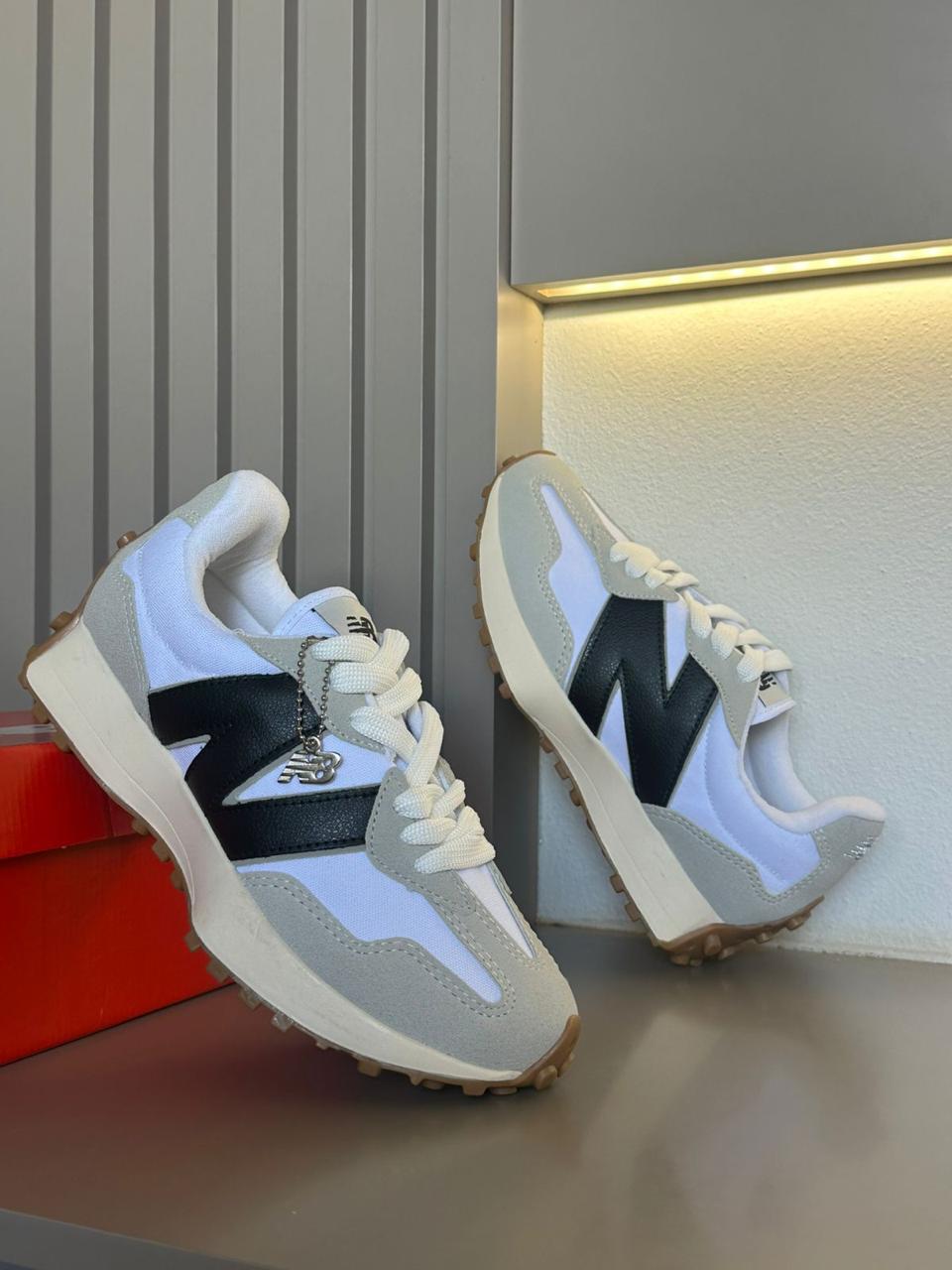 NEW BALANCE 530 BRANCO/CINZA preview 1