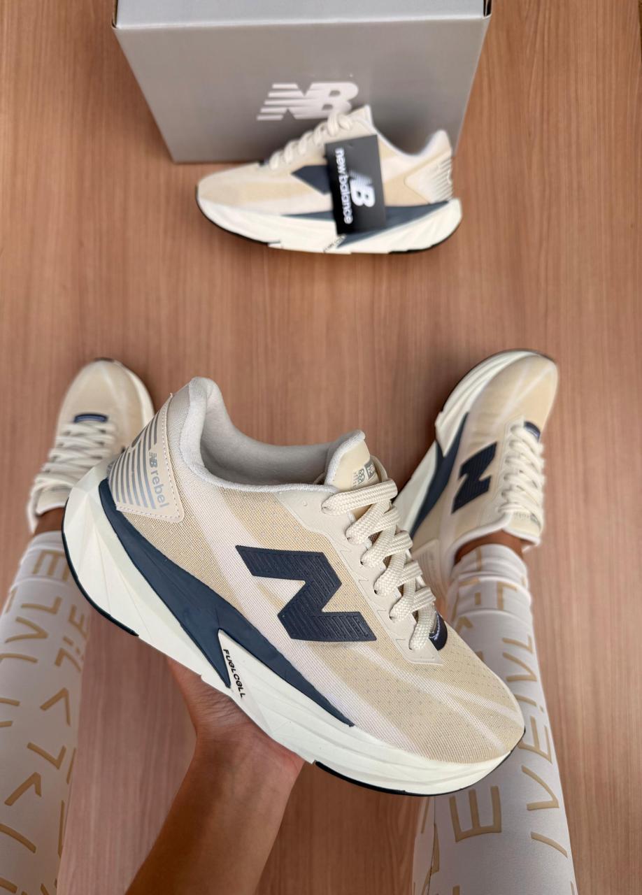 NEW BALANCE V5 OFF/WHITE
