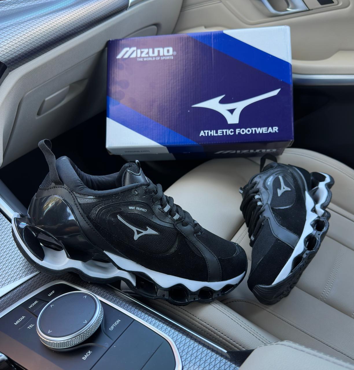 MIZUNO JET ESPECIAL PRETO/PRATA