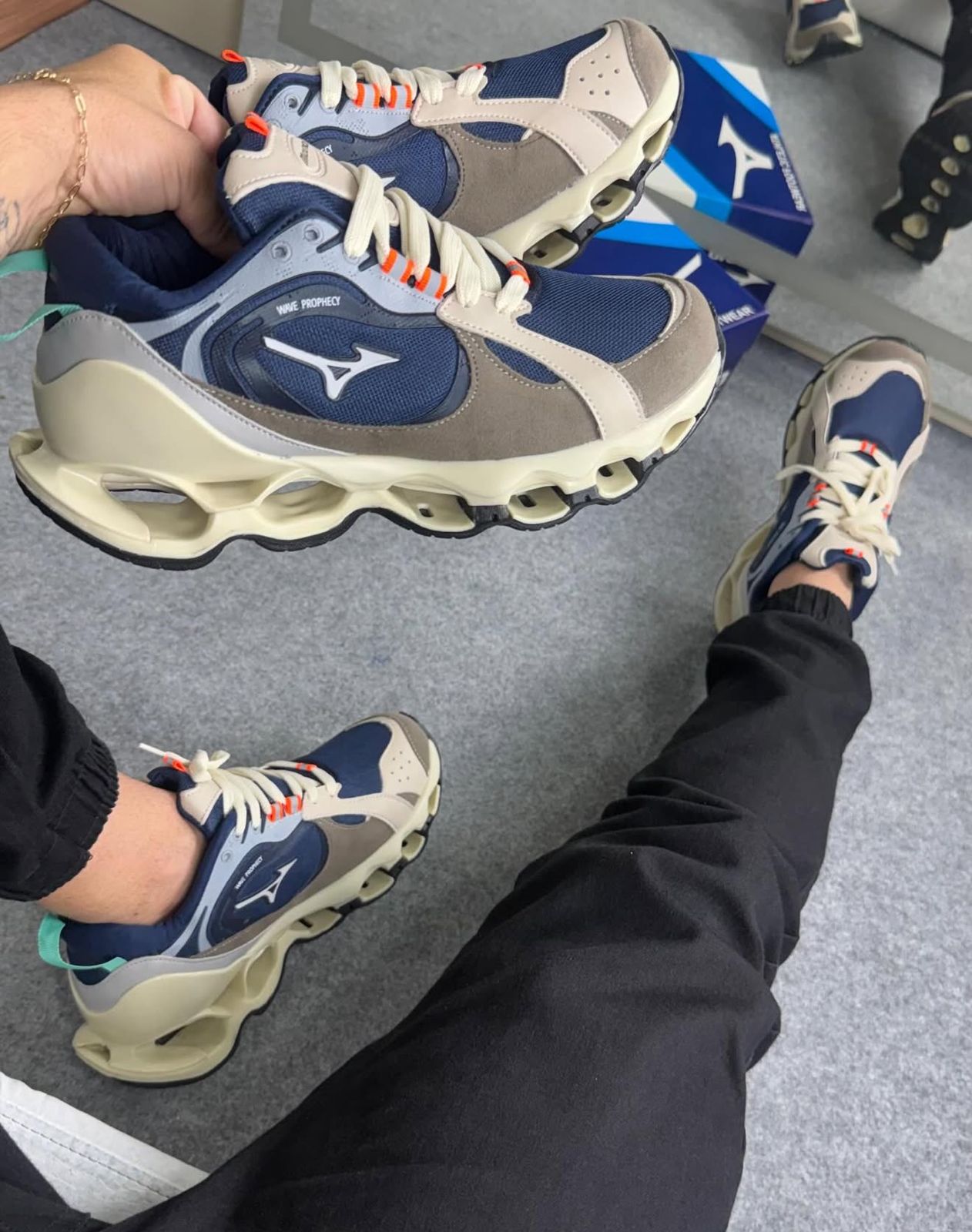 MIZUNO BETA PREMIUM CREME/MARINHO