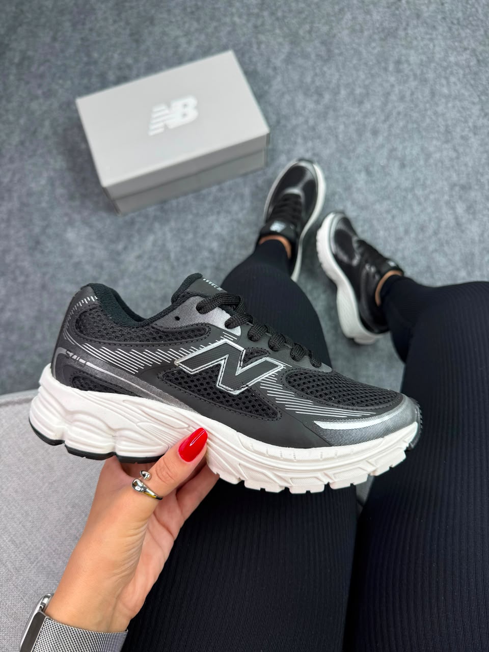 NEW BALANCE 540 PRETO/BRANCO